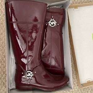 Michael Kors rain roots. Size 10